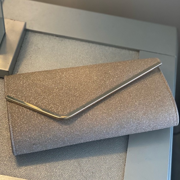 Quiz gold clutch Clearance